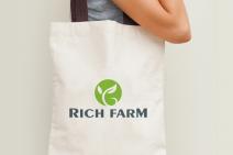 Thiết kế logo và thương hiệu cho công ty Rich Farm